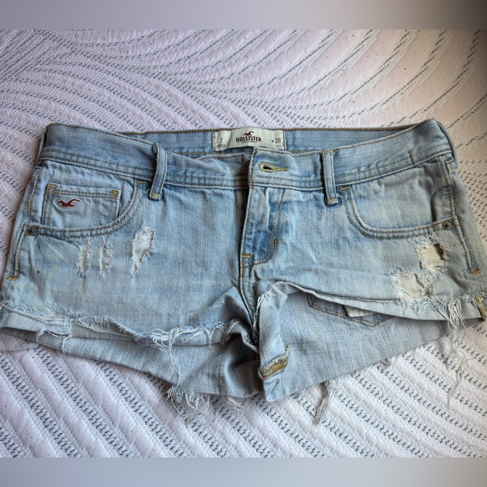 (Taking Offers) Hollister Light Blue Distressed Jean Shorts Size 7